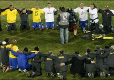 Deus influencia em partidas de futebol? A história e especialistas dizem que sim; Entenda