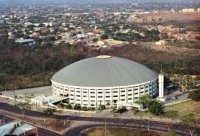 Templo lembra um ginásio