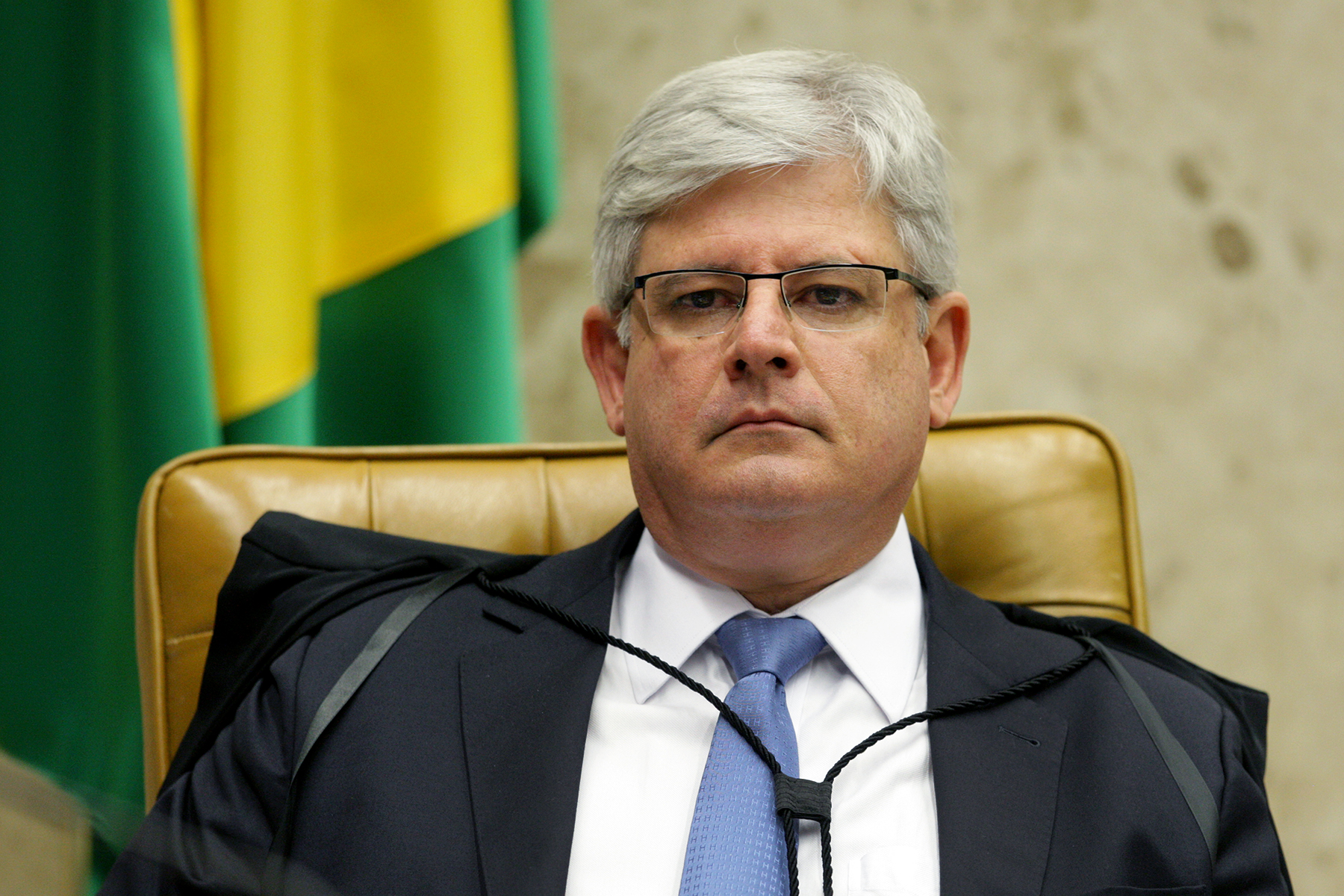 Procurador-geral defende que transgêneros usem quais banheiros públicos quiserem