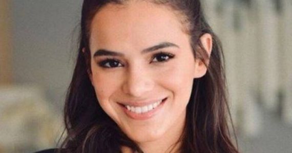 Bruna Marquezine expressa gratidão a Deus: 'Sem Ele eu nada seria'