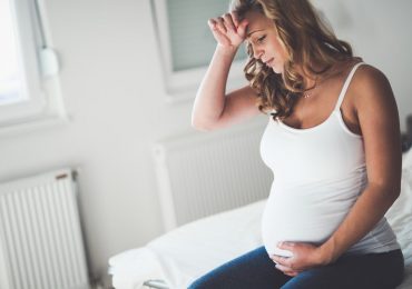 Lei: mulheres devem ouvir o batimento cardíaco do bebê antes de abortar