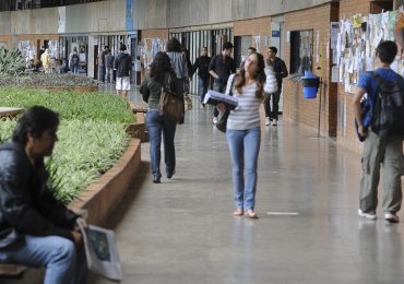 Universidades criam cursos para atacar a Bíblia e promover a ideologia de gênero