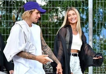 Casal Bieber incentiva a leitura da Bíblia e a oração durante a quarentena