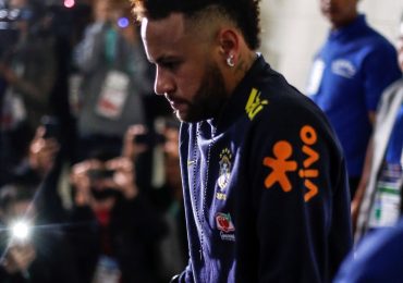 Neymar sofreu nova lesão em meio a momento turbulento