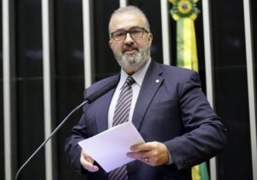 Deputado Aroldo Martins vai homenagear os 42 anos da Universal