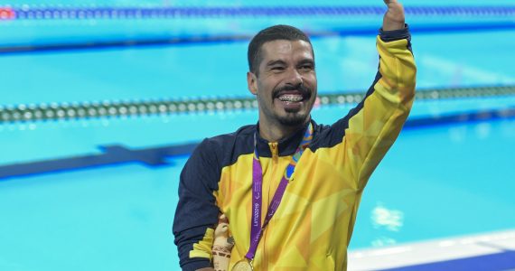 Daniel Dias, maior medalhista do Parapan, testemunha: "Entendi por que Deus me fez assim"