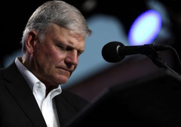 Franklin Graham diz ter “vergonha" de líderes que abandonam a fé cristã: “Responderão a Deus"