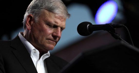 Franklin Graham diz ter “vergonha" de líderes que abandonam a fé cristã: “Responderão a Deus"