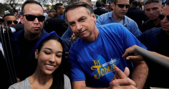 Bolsonaro reitera compromisso no combate à ideologia de gênero: “Coisa do capeta"