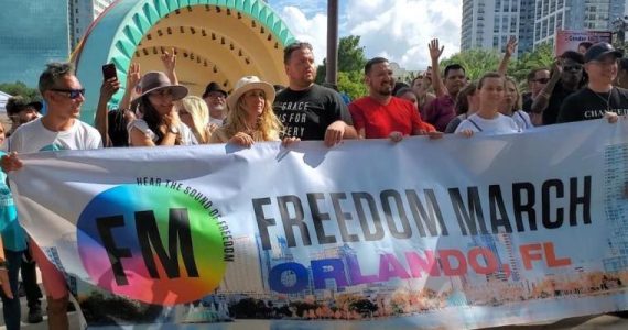 Ex-gays marcham pela liberdade em Jesus