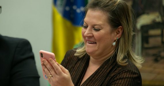 Após Malafaia chama-la de hipócrita, Joice Hasselmann lembra caso da lavagem de dinheiro