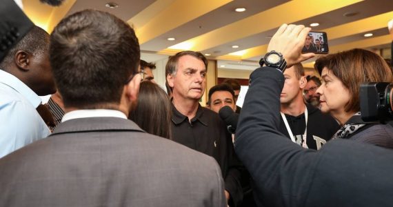 Globo tenta se aproximar de Bolsonaro e envia repórter evangélica para cobrir viagem ao Japão