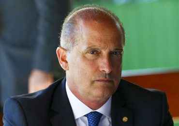 Ministro de Bolsonaro cita Bíblia ao repudiar soltura de Lula: “Não somos dos que retrocedem"