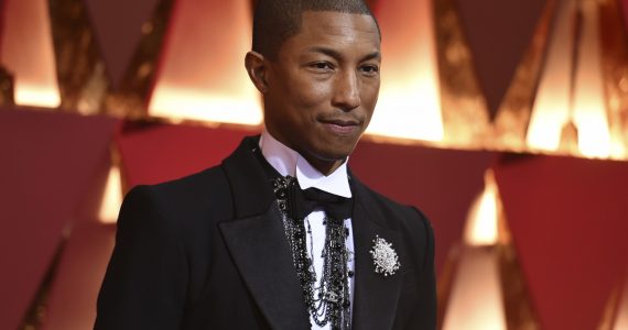 “Não estamos seguindo a Deus, seguimos homens”, lamenta cantor Pharrell Williams