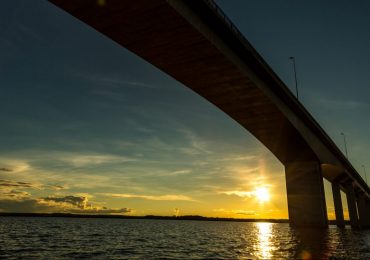 Obreiro leva mensagem de esperança a mulher que planejava se atirar de ponte e evita suicídio