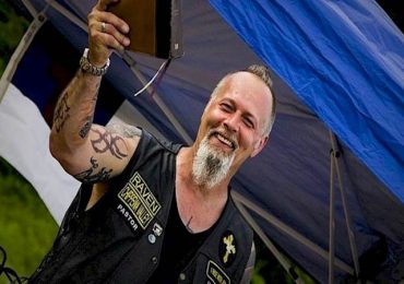 Ex-satanista se converte, vira pastor e testemunha: "Eu odiava meu pai"