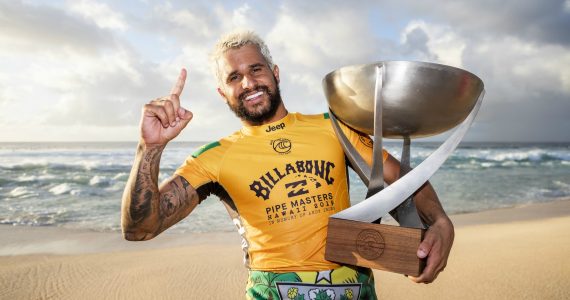 “Tu És maravilhoso”, diz Ítalo Ferreira ao agradecer a Deus por título do Mundial de Surfe