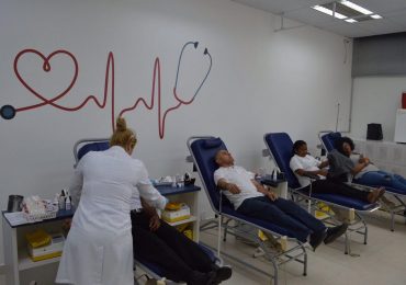 Universal transforma templos em "bancos de sangue" para incentivar fiéis