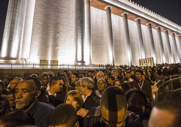 Justiça sentencia Igreja Universal a devolver oferta de R$ 100 mil a fiel que se sentiu coagida