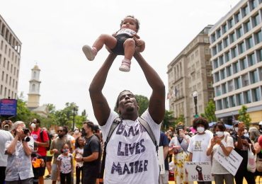 Pastor que vive nos EUA fala sobre protestos pela morte de George Floyd