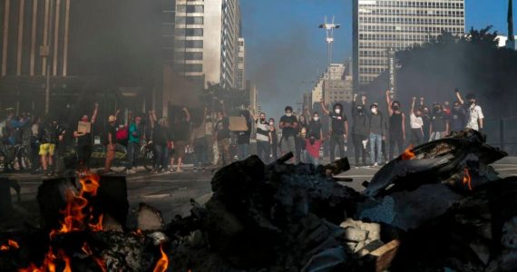 Evangélico filiado ao PSOL ajudou organizar protesto de torcidas que terminou em tumulto