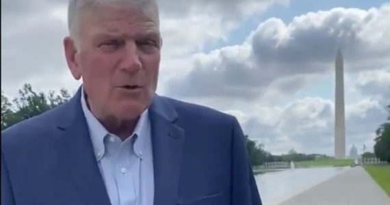 ‘Esperança no Todo-Poderoso’: Franklin Graham convoca à oração contra pandemia e tumultos