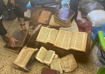 Polícia encontra antigos manuscritos bíblicos com terrorista