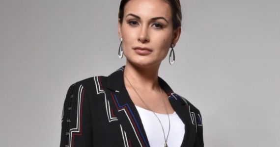 Demitida da Record, Andressa Urach diz que Igreja Universal levou sua alma ao inferno - diabo - desistir