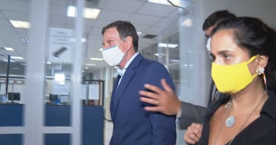 Bispo Marcelo Crivella é preso e afastado do cargo de prefeito por ordem da Justiça