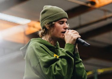 Justin Bieber desmente revista e nega que esteja estudando para ser pastor: ‘Fake news'