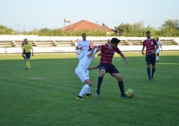 Cristofobia: brasileiro foi impedido de comemorar gols apontando para o céu na Albânia