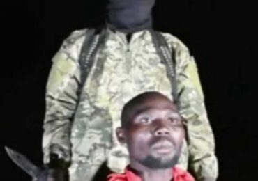 Pastor sequestrado é liberado pelo Boko Haram horas antes do prazo de sua execução