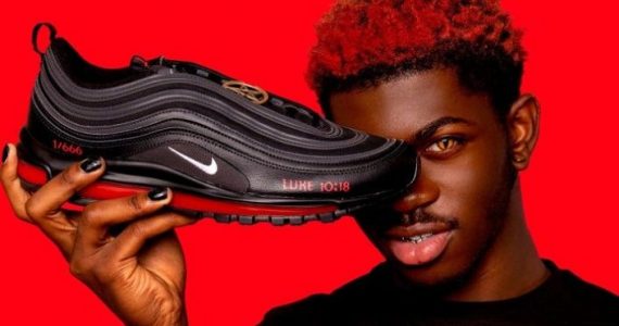 Rapper Lil Nas X lança ‘tênis de satanás’ com sangue humano e toma processo da Nike