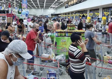 Padre Zezinho quebra silêncio e questiona: ‘Pode ir ao mercado, mas não pode ir ao templo?'