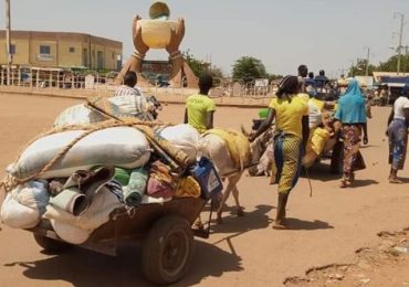 Extremistas muçulmanos matam 16 pessoas após batismo nas águas em Burkina Faso