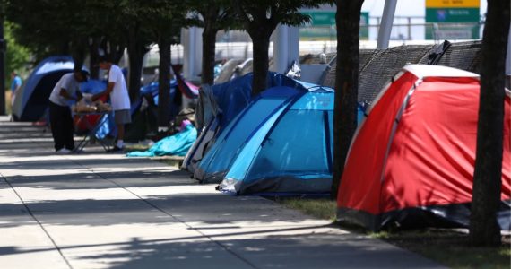 Megaigreja doará R$ 13,2 milhões a projetos sociais que beneficiam pobres