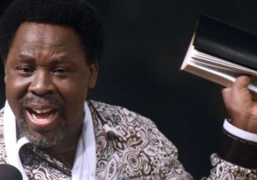 Bispo tem canal excluído do YouTube por supostamente pregar a ‘cura gay' - TB Joshua