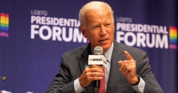 Procuradores veem risco à liberdade religiosa em medidas pró-LGBT de Joe Biden