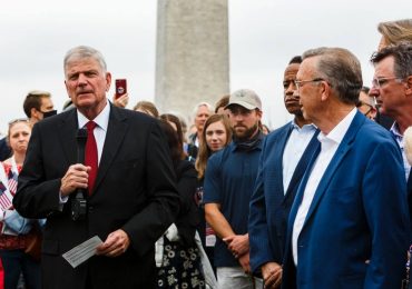 Franklin Graham exorta cristãos a pregar que ‘a esperança está em Deus'