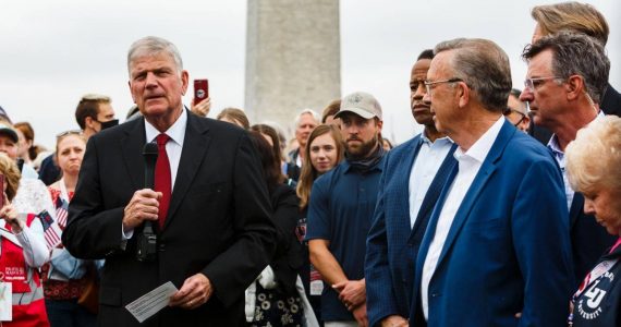 Franklin Graham exorta cristãos a pregar que ‘a esperança está em Deus'