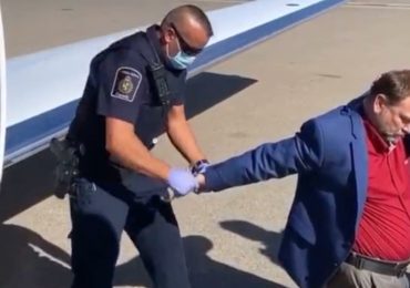 Pastor que se nega a fechar igreja no Canadá é emboscado e preso em aeroporto - desculpas