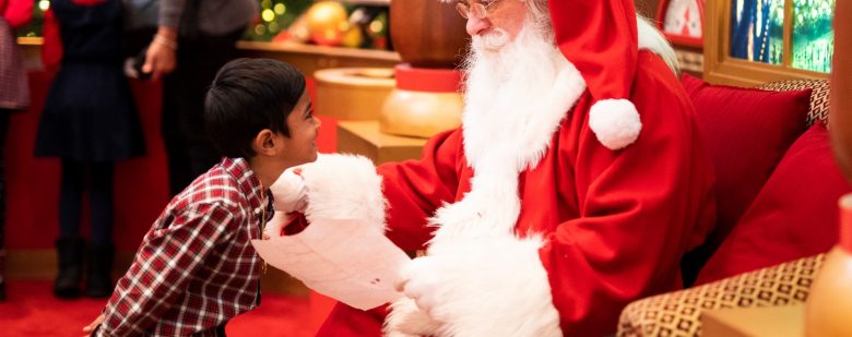 Pastor surpreende com sugestão a pais cristãos sobre o que ensinar a respeito do Papai Noel