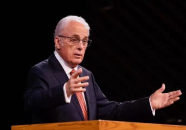 moralidade sexual - John MacArthur convoca pastores a pregarem que homossexualidade é pecado