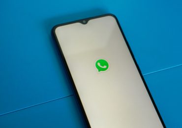 Mulher compartilha charge de Maomé no status do WhatsApp e termina condenada à morte