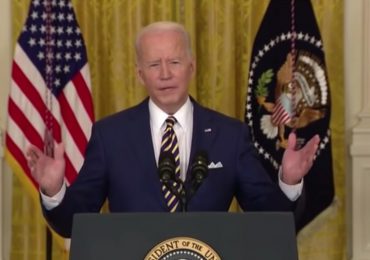 Biden critica Texas por projeto que protege crianças de cirurgias trans