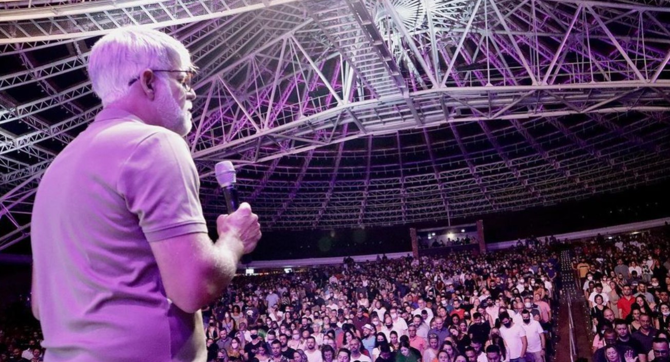 Nada pode parar o povo de Deus”, diz pastor Cláudio Duarte em evento, image size:1305x705