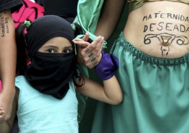 Canadá faz 'oferta de aborto' legal para americanas, após notícia vazada