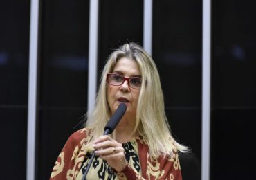 Câmara aprova Projeto de Lei que institui o 'Dia Nacional do Cristão'