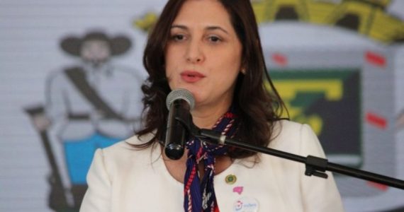 Ministra sobre aborto em menina: 'Por que escolher morte e não a vida?'