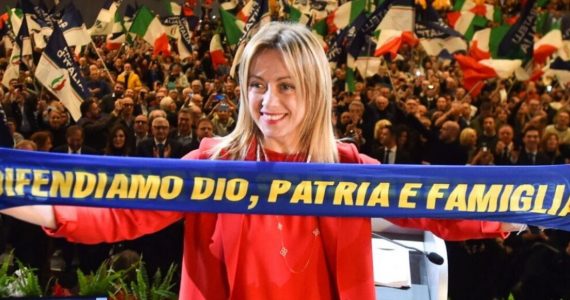 Giorgia Meloni, nova premiê italiana, é antiesquerda: ‘Deus, pátria e família’